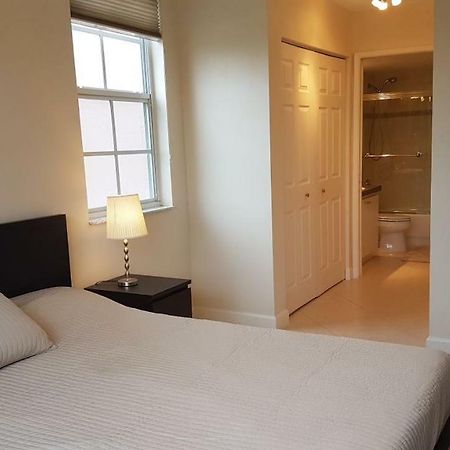 Yacht Club Aventura 2Br + 2Ba Apartment ไมอามี ภายนอก รูปภาพ
